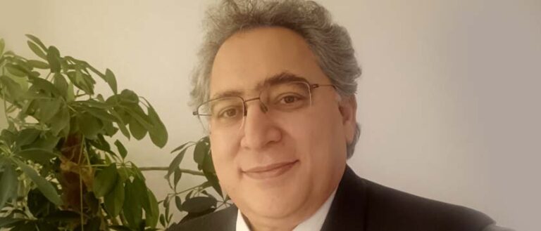 La cour de téhéran où ne réveillez pas le chat qui dort (Ed. L’Asiathèque) – Nader NASIRI-MOGHADDAM